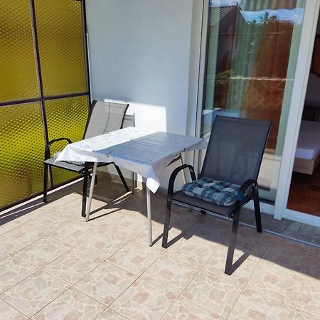 Apartment Marija Selce Buitenkant foto