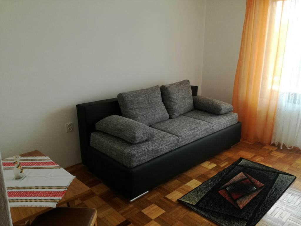 Apartment Marija Selce Buitenkant foto